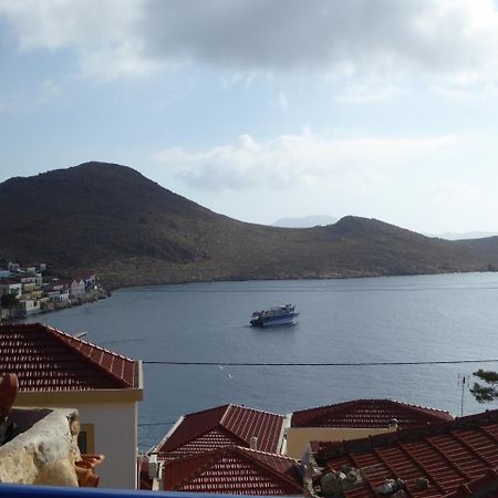Villa Yorgos Chalki Town Екстер'єр фото