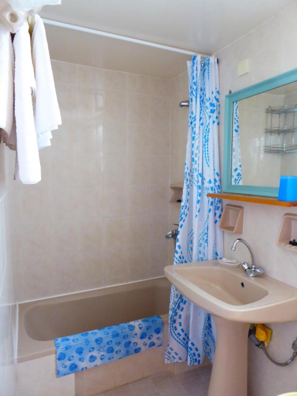 Villa Yorgos Chalki Town Екстер'єр фото